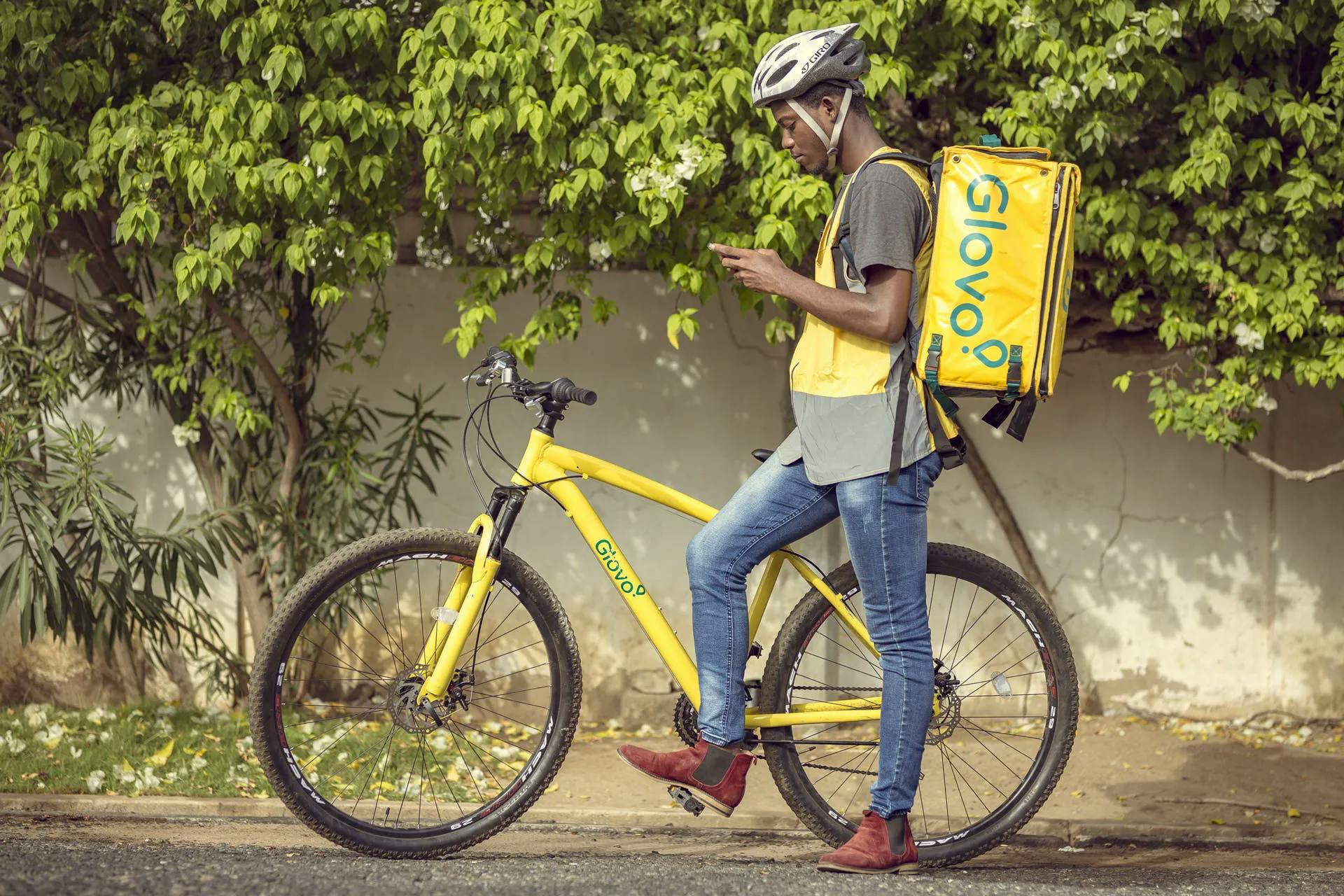 Glovo-delivery-bike